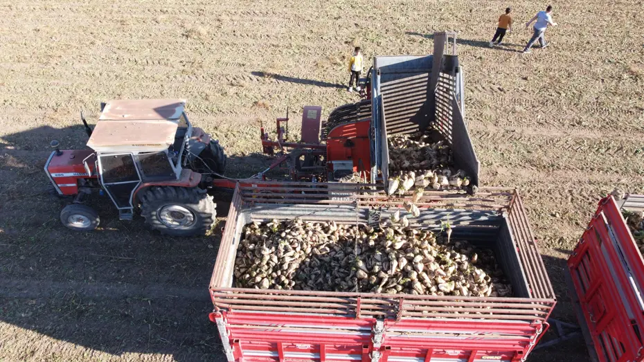 Yozgat'ta pancar mesaisi sürüyor