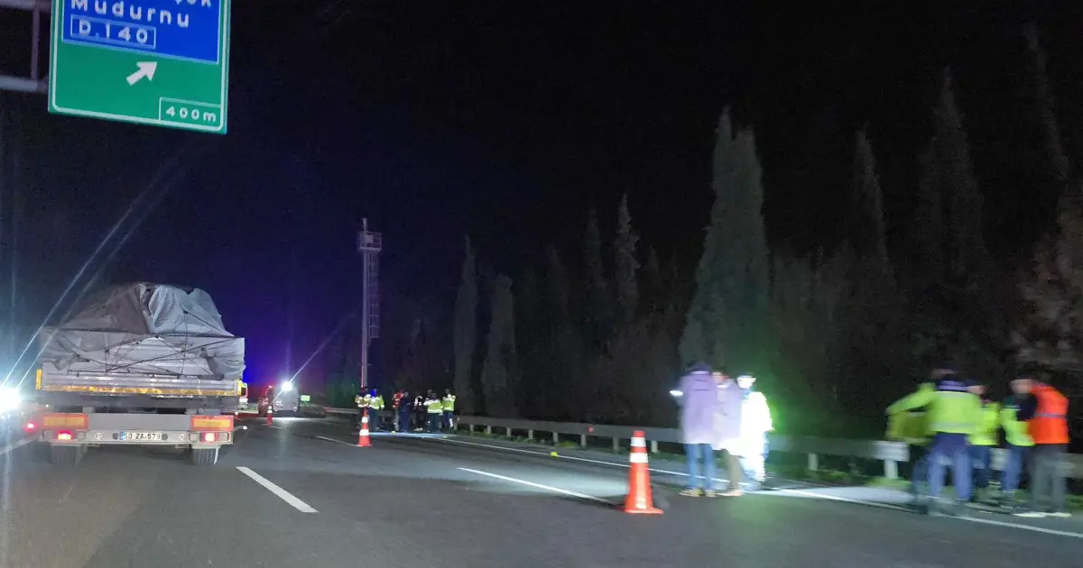 Anadolu Otoyolu’nda otomobilin çarptığı yaya öldü