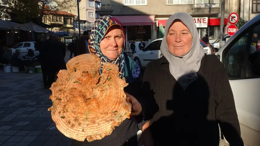 Toplaması zor, fiyatlara da yansıdı: Ormanda tek tek arıyorlar, kilosu 400 TL 3