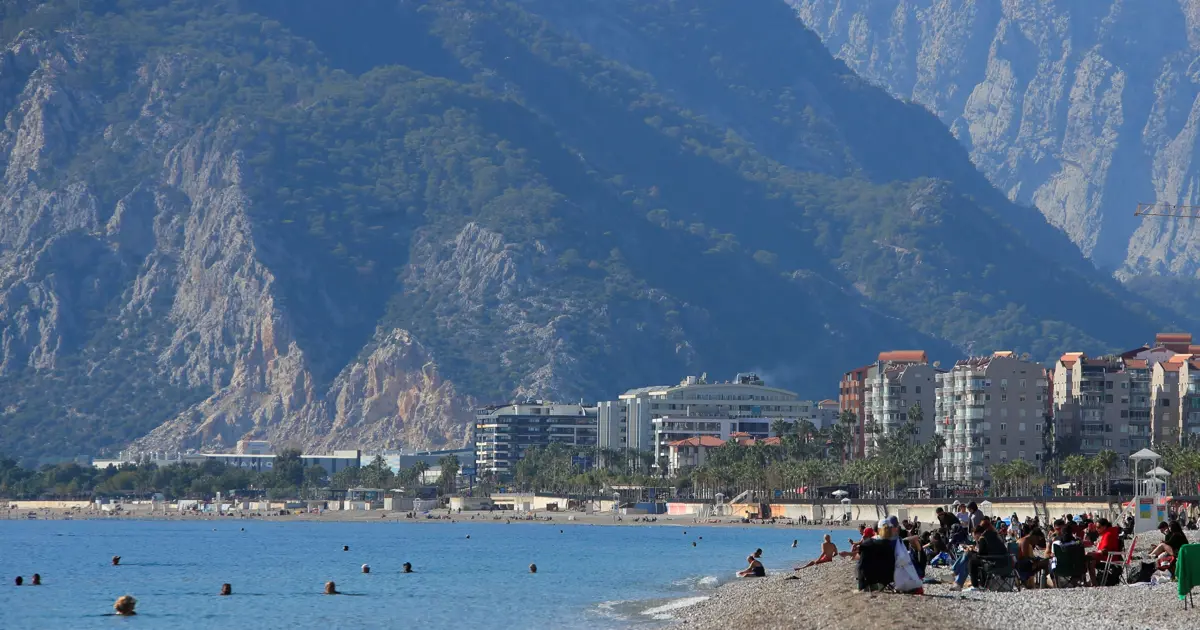 Türkiye’de karla mücadele başladı, bir ilde Kasım ayında denize giriyorlar