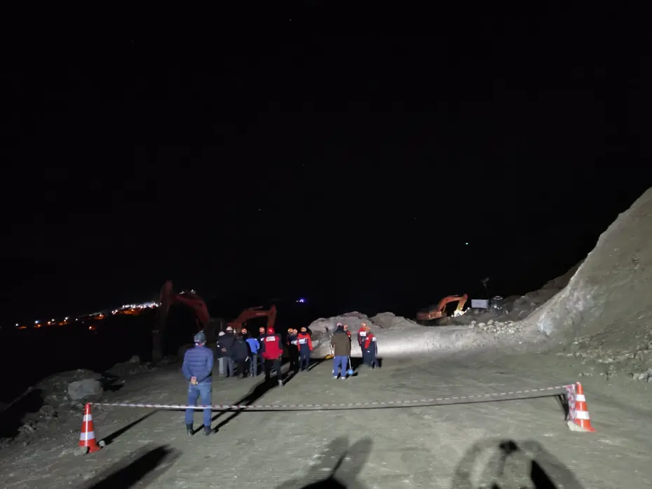 Sivas'ta maden ocağında göçük: Şantiye müdürü göçük altında kaldı