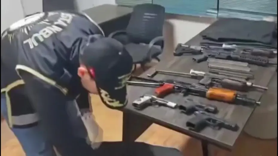 Bahçelievler’de suç örgütlerine operasyon: 8 gözaltı