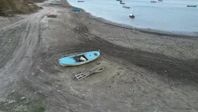 Terkos Gölü'nde sular 10 metre çekildi