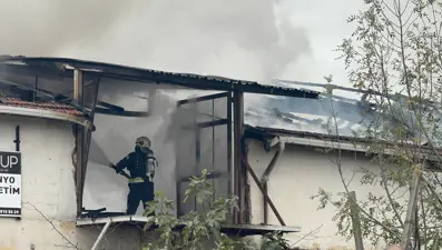 Kocaeli'de üretim tesisinde yangın