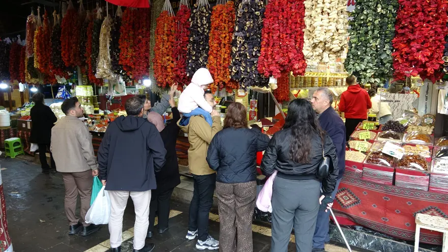 Satışları arttı; vitamin deposu ve el yapımı! Vücudu sıcak tutuyor 