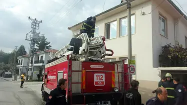 Menteşe'de evde yangın çıktı, maddi hasar var