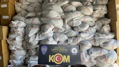 Adana'da 10 ton kaçak tütün ele geçirildi
