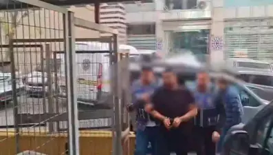 Güngören'de 2 kargocuyu silahla yaralayan esnaf yakalandı 