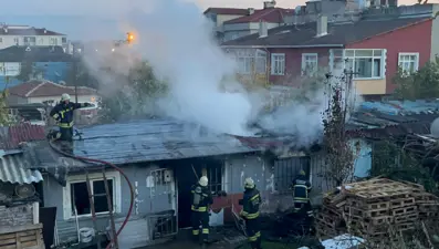 Sobadan çıkan yangın evi kül etti