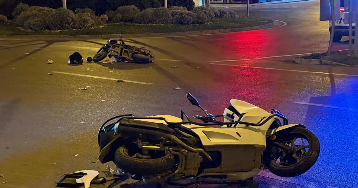 Antalya'da motosikletler çarpıştı, dört kişi yaralandı