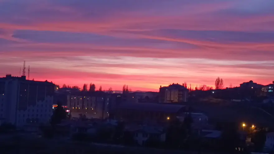 Kars'tan kartpostallık görüntüler: Kızılın en güzel tonları görüldü 