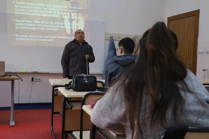 "ÖĞRETMENLER GÜNÜ BİZİM İÇİN DAHA FAZLA ÖNEM ARZ ETMELİ" 2