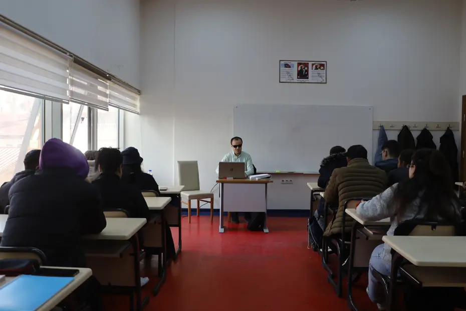 Sivas'ta gönül bağıyla öğretmek mümkün