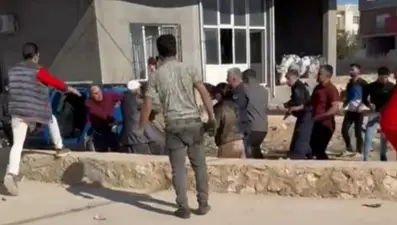 Mardin'de ailelerin sopalı kavgası