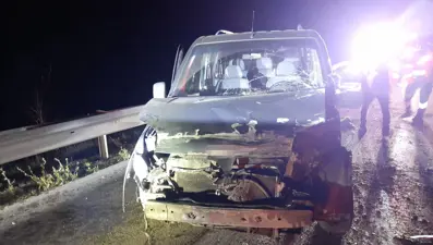 Bolu'da bariyere çarpan araç sürücüsü yaralandı