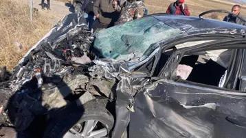 Erzurum'da araçlar çarpıştı: 2 yaralı