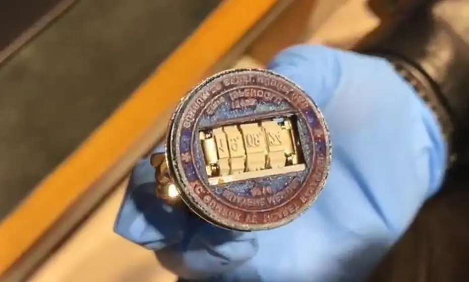 Mersin'de gümrükçülere rüşvet operasyonu: 10 kişi tutuklandı