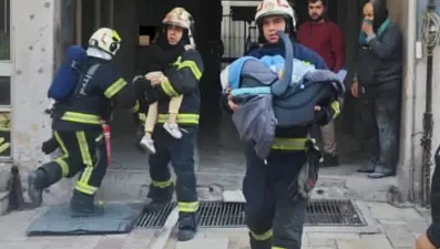 Denizli'de ev olarak kullanılan iş hanında yangın