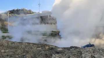 Aydın&#x27;da jeotermal iletişim hattı patladı