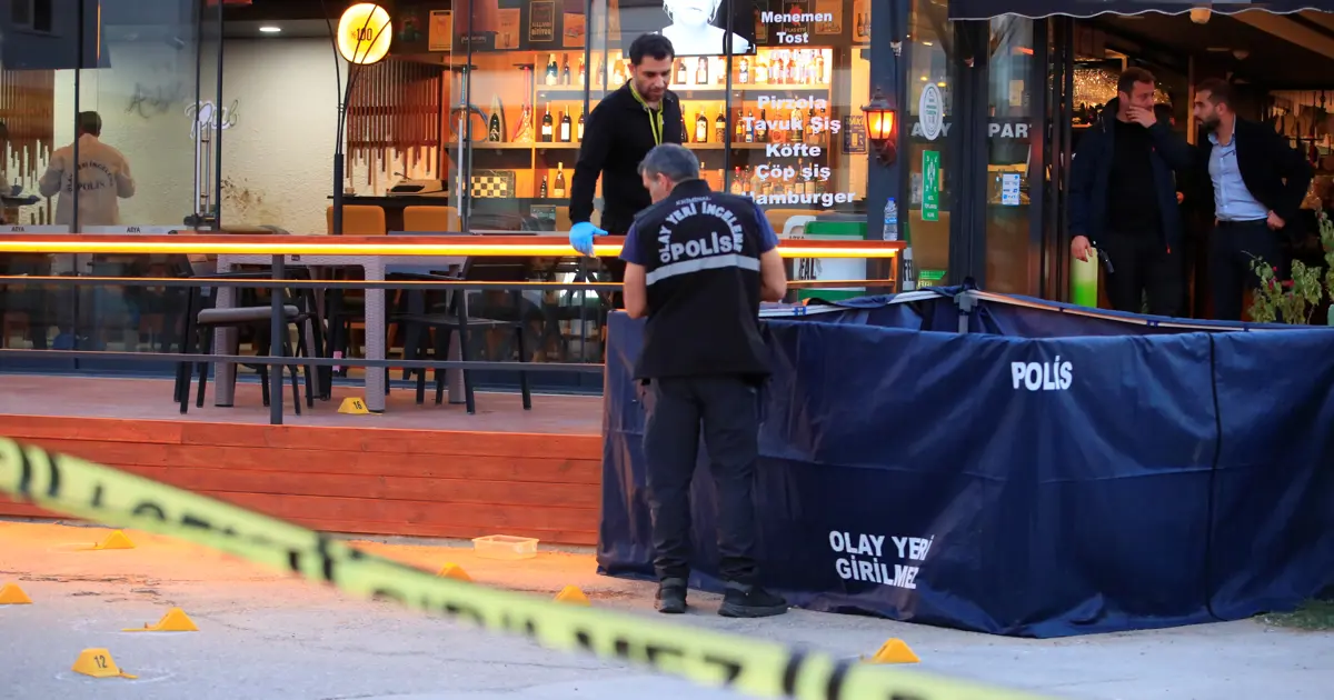 Husumetli kuzenlerin barışma buluşması cinayetle bitti