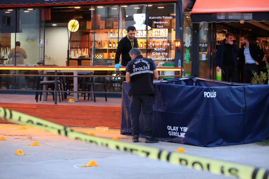 Husumetli kuzenlerin barışma buluşması cinayetle bitti