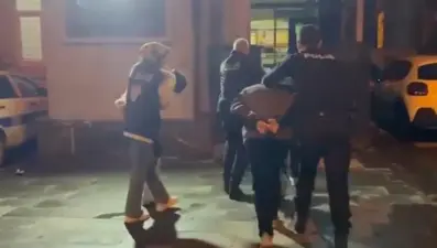 Sarrafta sahte altın bozduran kişiler yakalandı