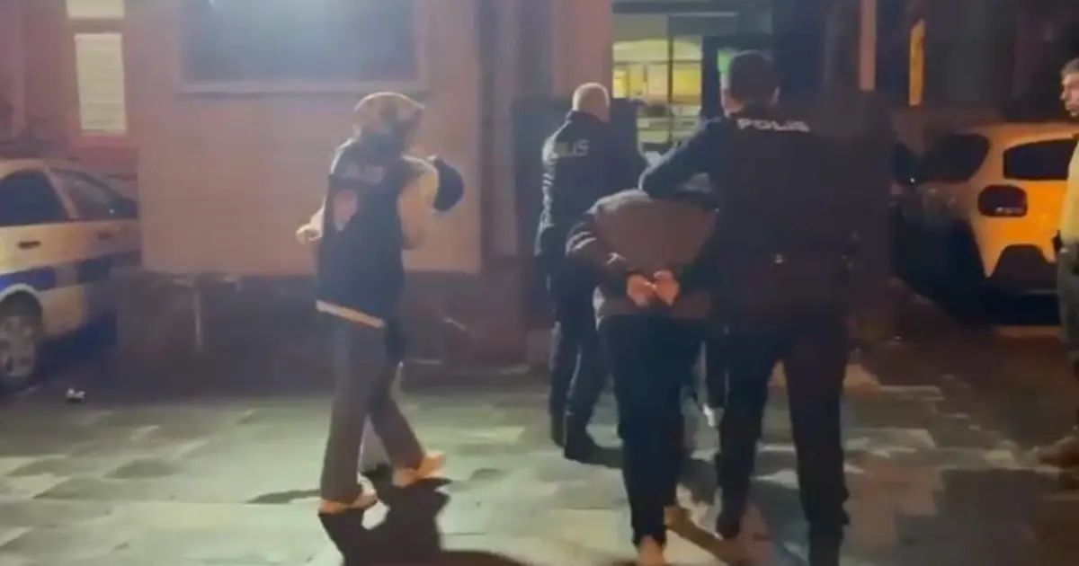 Sarrafta sahte altın bozduran kişiler yakalandı