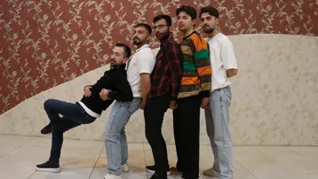 Sivas halayındaki hareket kenti karıştırdı. &quot;Çok ayıp, saçma sapan şeyler yapılıyor&quot;