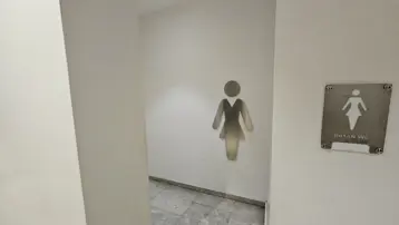 Edirne&#x27;de bir AVM&#x27;nin tuvaletinde görüntü alma skandalı