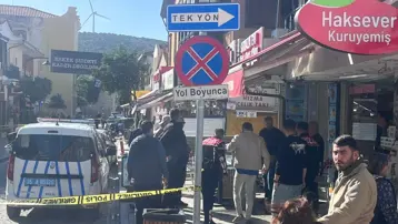 Çeşme&#x27;de midyeciye silahlı saldırı