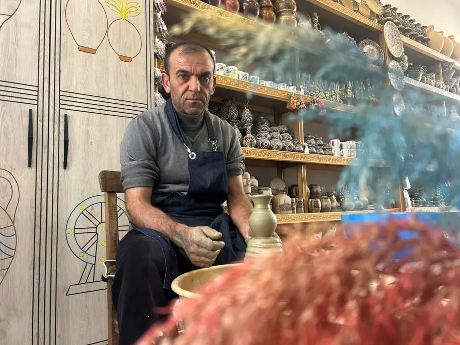 Hak ettiği ilgiyi görmüyor, Van'da tek usta kaldı: Mesleğin kökeni Urartulara dayanıyor