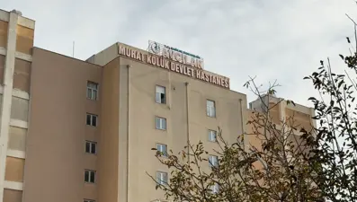 İstanbul'da zehirlenme kuşkusuyla 8 kişi hastaneye kaldırıldı