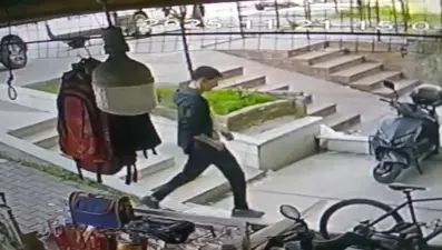 Yürüyerek girdiği apartmanı soydu, rahat tavırları şaşırttı