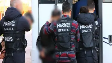 Isparta'da uyuşturucu suçundan aranan 3 kişi yakalandı