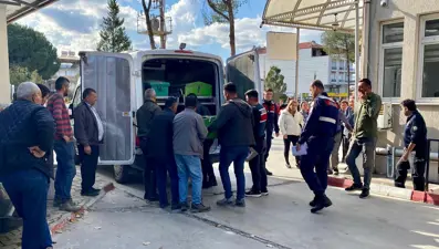 Oyun oynayan çocuk komşusunun traktörünün altında kaldı