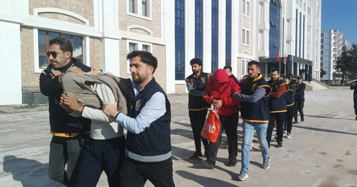 Adıyaman'da masaj salonlarına fuhuş operasyonunda 6 tutuklama