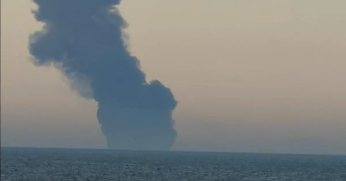 Kocaeli açıklarında Rusya'ya giden tankerde patlama ve yangın