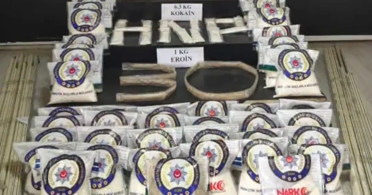 Hakkari'de kamyonette 87 kilo uyuşturucu ele geçirildi