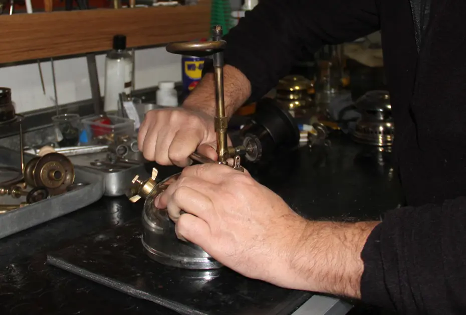 Çocukluk yıllarında başlayan hevesini zamanla ustalığa dönüştürdü 