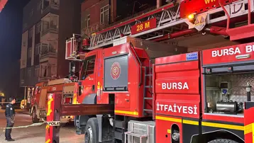 Patlayan soba yangına neden oldu