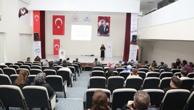 Uşak'ta kantin çalışanlarına hijyen eğitimi verildi 