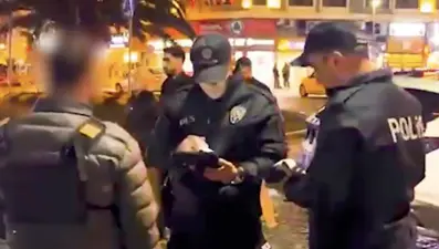 Çanakkale’de alkollü şekilde çevre huzurunu bozanlara para cezası 