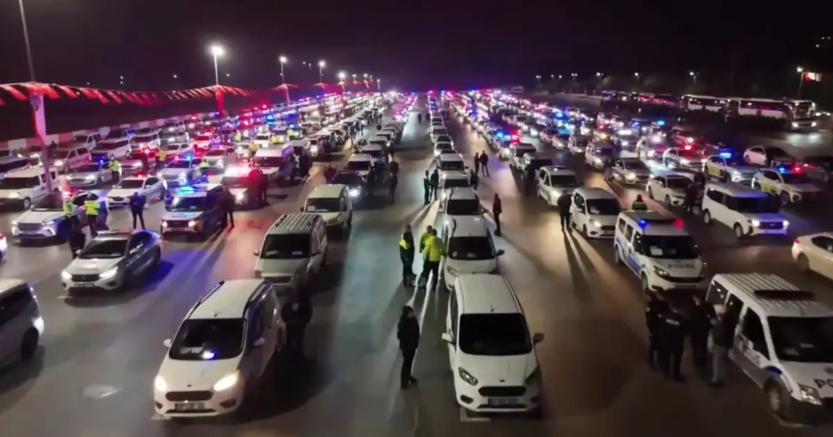 Antalya polisi 458 uyuşturucu satıcısını gözaltına aldı