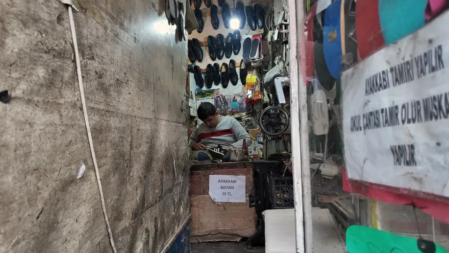 Dedesinden devraldı, 3 buçuk metrekarede bu işi yapıyor 1