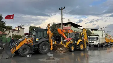 Mersin'de sağanak yağış kendini gösterdi
