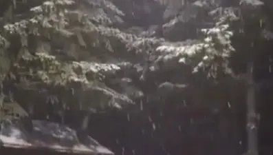 Kartepe'ye mevsimin ilk karı düştü