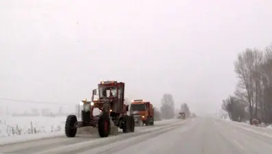 Erzincan'da kar yağışı etkili oldu, yüksek kesimler beyaza büründü