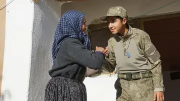 13 yaşındaki otizmli Cafer'in askerlik hayali gerçek oldu