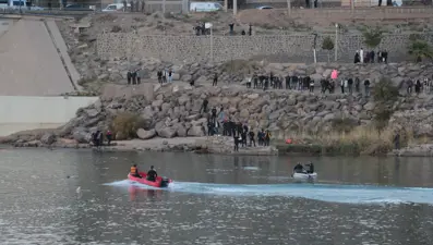 Düşen terliğini almak isterken suya düşen çocuk kayboldu
