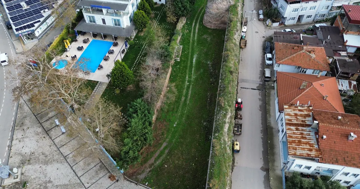 Papa ziyaret etti, arsalar değerlendi. Yapılaşmaya kapalı ama 5.5 milyon lira